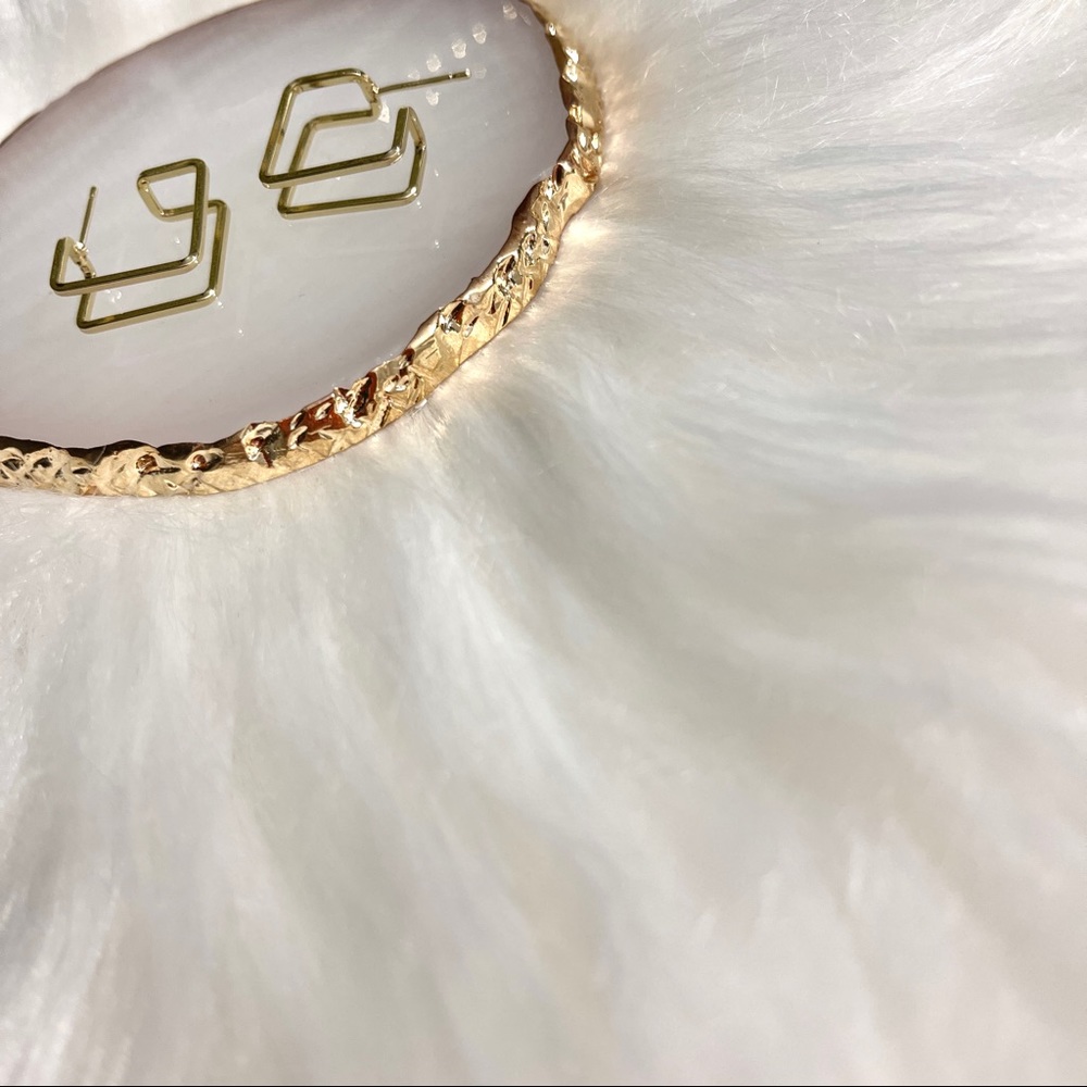 Gold Square earrings